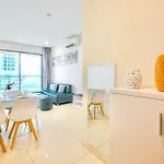 Highclass Suites - D1Mension & Zenity, Night Sky View And Central