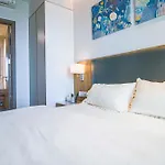 Highclass Suites - D1Mension & Zenity, Night Sky View And Central