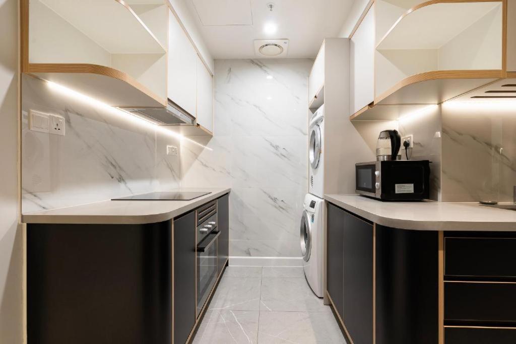 Highclass - D1mension & Zenity, Night Sky View And * TP. Hồ Chí Minh