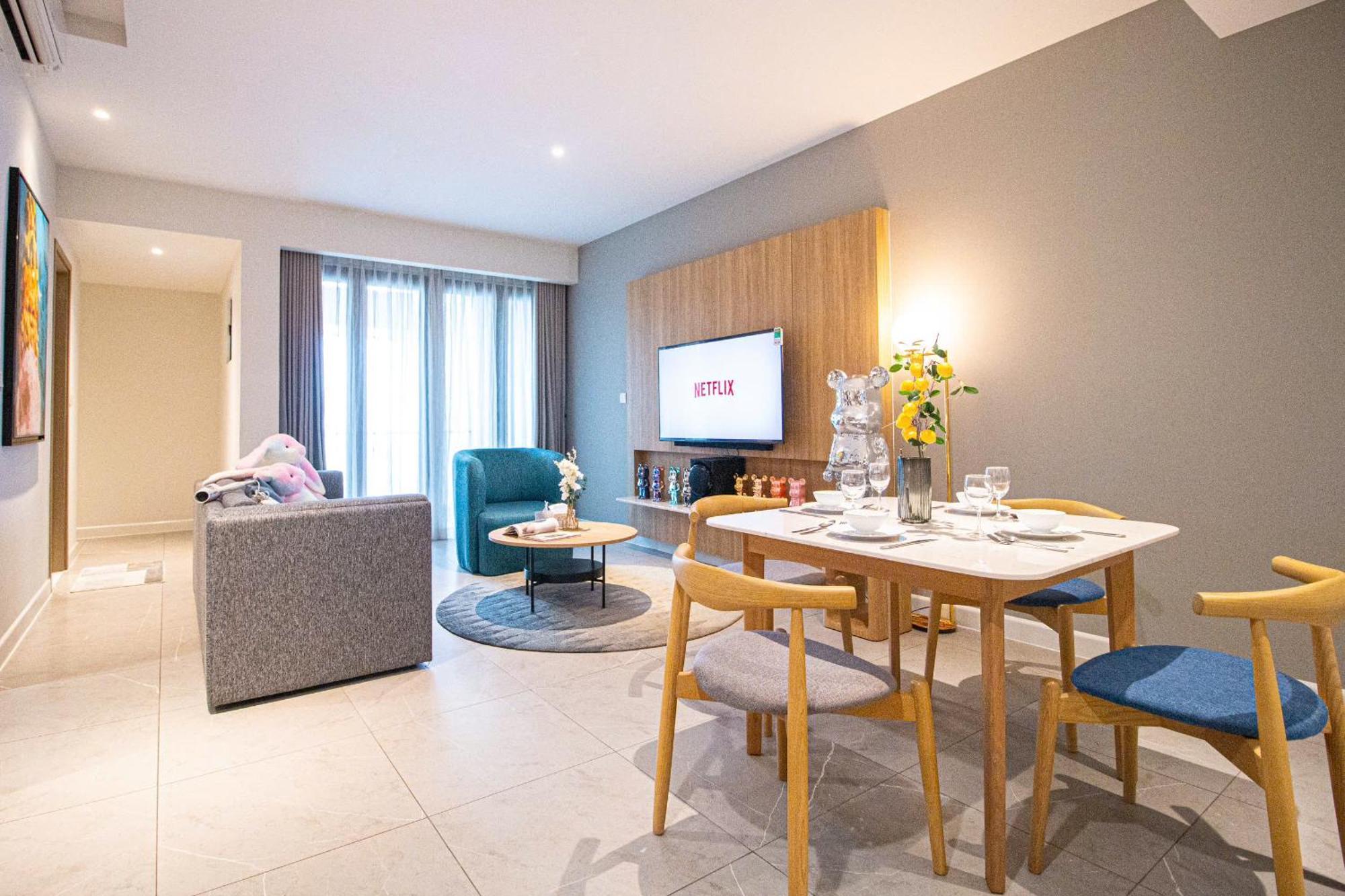 Highclass - D1mension & Zenity, Night Sky View And TP. Hồ Chí Minh